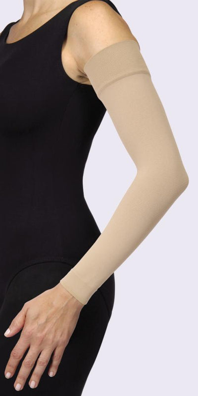 Jobst Bella Strong 30-40mmHg Armsleeve w/Silicone Band, Regular