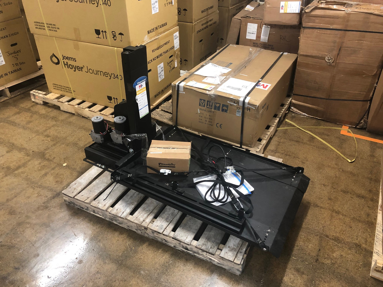 Harmar Side Door Hybrid Platform Lift - Open Box